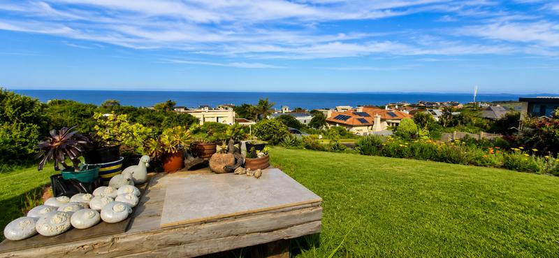 3 Bedroom Property for Sale in Outeniqua Strand Western Cape